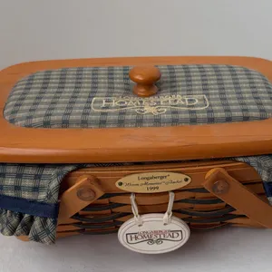 Vintage 1999 Longaberger Woven Memories Homestead Basket w/Lid, liner, and tie-on