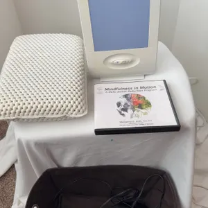 Lot of happy therapy items (Verilux Happy Light)