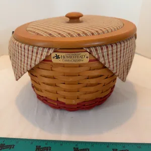 Vintage 1999 Longaberger Homestead Collectors Club basket