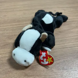 Ty Beanie Baby Daisy Cow Plush with Tags 1994