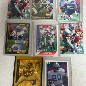 8 BARRY SANDERS CARDS
