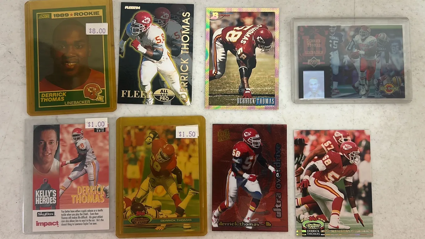 8 DERRIC THOMAS CARDS