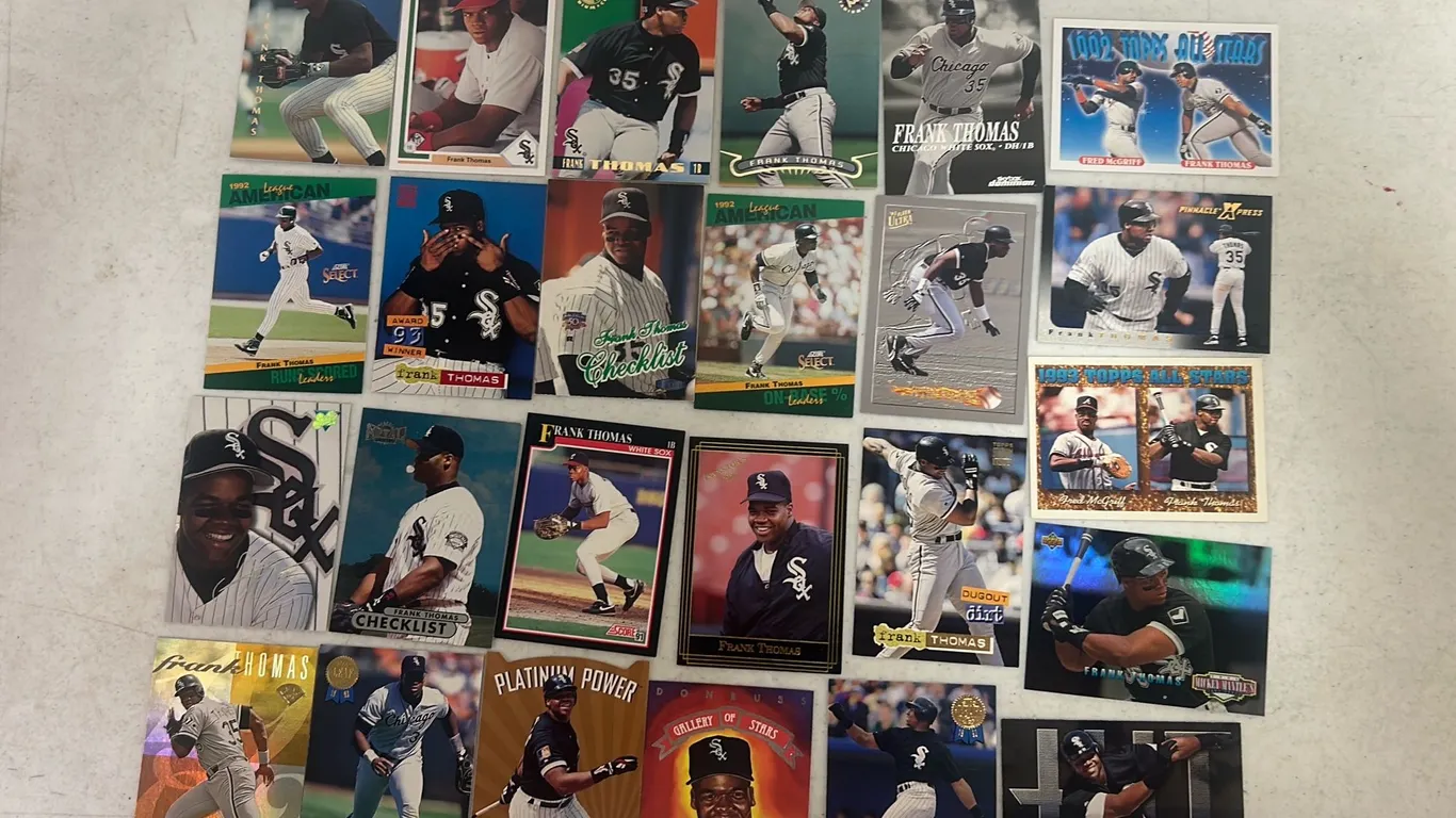 25 FRANK THOMAS CARDS