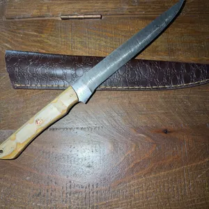 Damascus Steel Knife and Leather Sheath