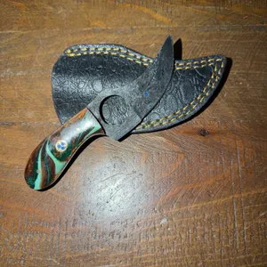 Damascus Steel Knife and Leather Sheath