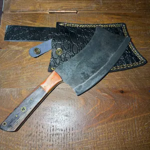 Damascus Steel Knife and Leather Sheath