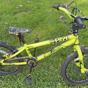 Neon yellow/green Kent 20" Thruster Chaos Boys BMX Freestyle Bike.