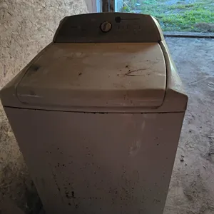 Whirlpool Cabrio Top-Load Washing Machine