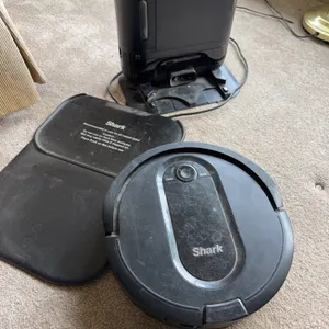 Shark Robot Vacuum with Self-Empty Dock and Mat