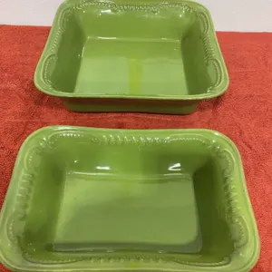 2 World Wide Home Products Green Ceramic Baker Dishes with Basketweave Rims