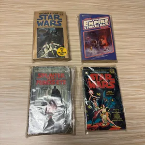 Star Wars Paperback Books (4)