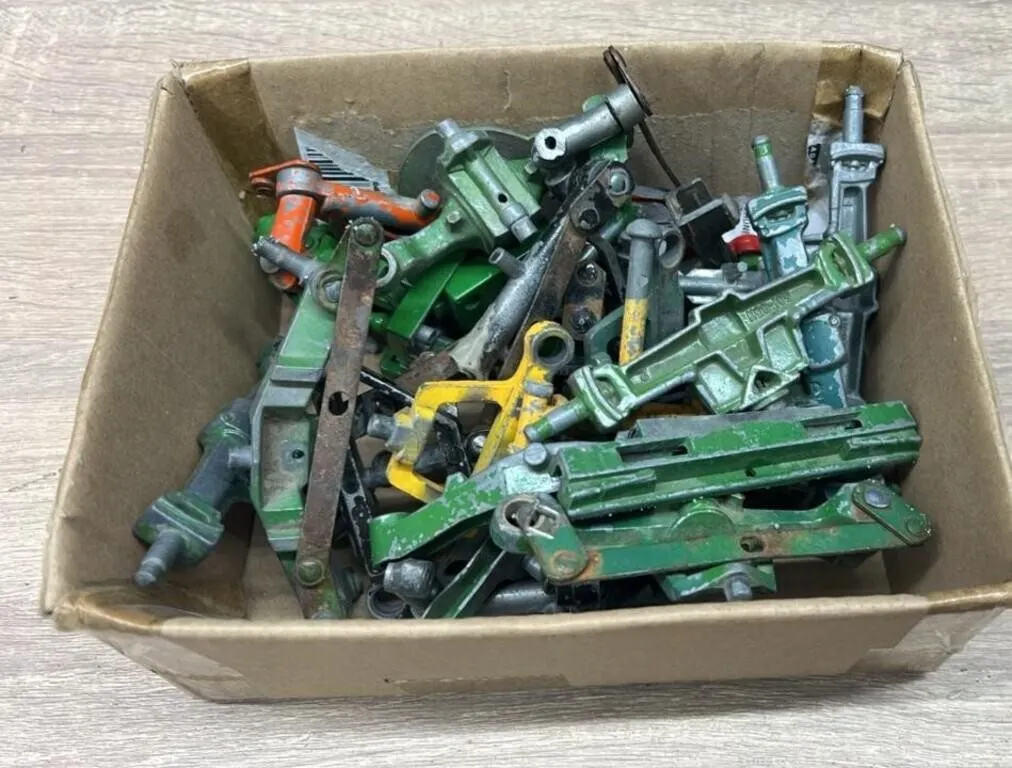 Toy Tractor Front Axles