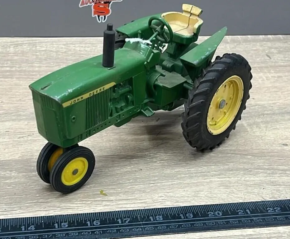 ERTL 1:16 John Deere 3010 Tractor, Four Lever.