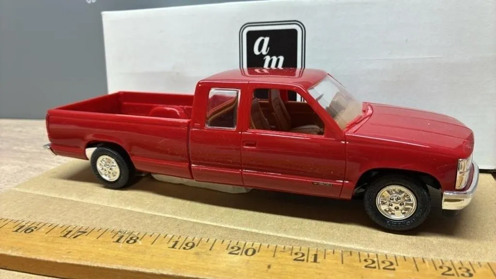 1:25 1993 Chevrolet C1500 Extended Cab. Lashed To