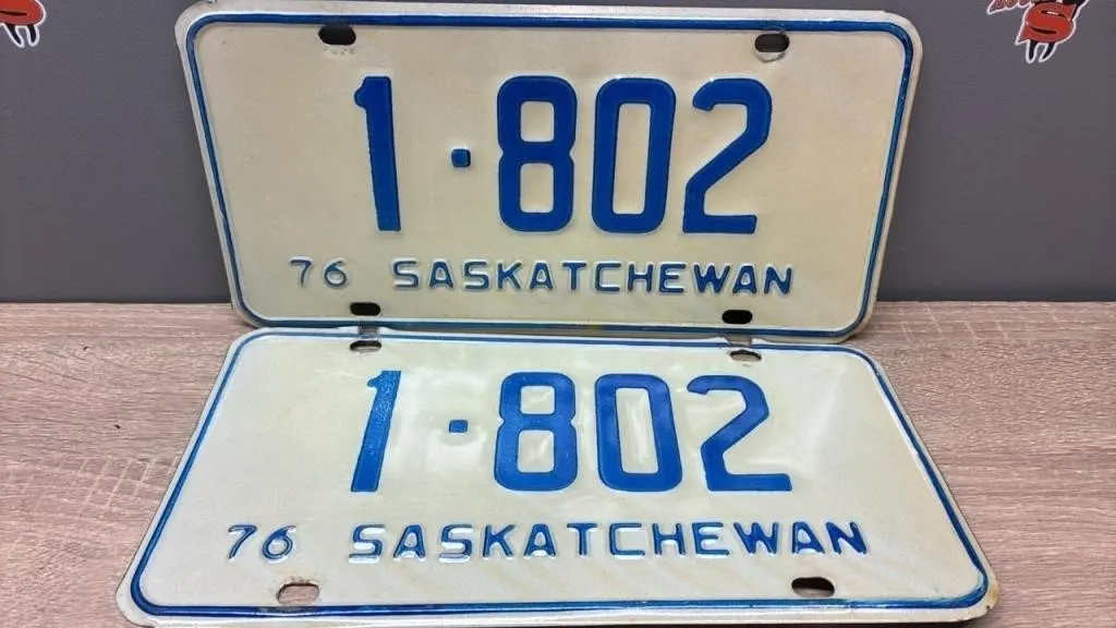 1976 Matched Set Sask. License Plates.