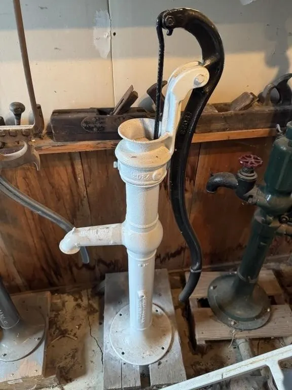 Antique Goulds Pitcher Pump