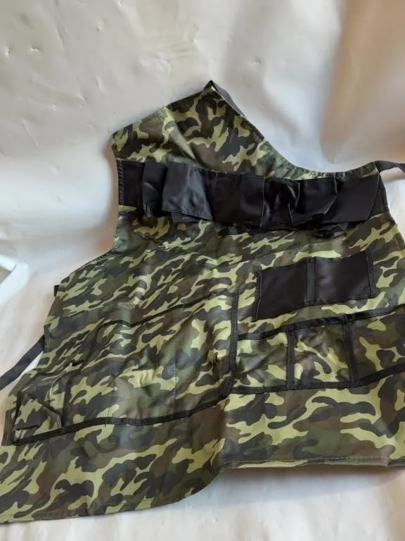 Camouflage Tactical Vest with Pockets