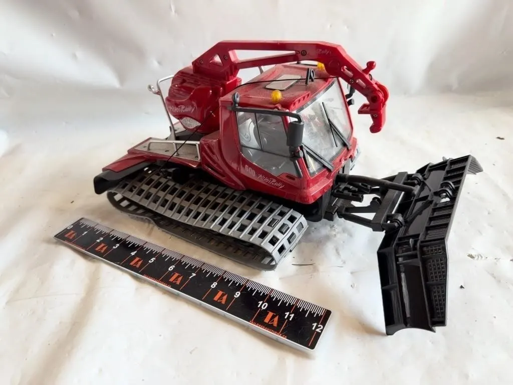 PistenBully 600 Snowcat Toy Model with Crane