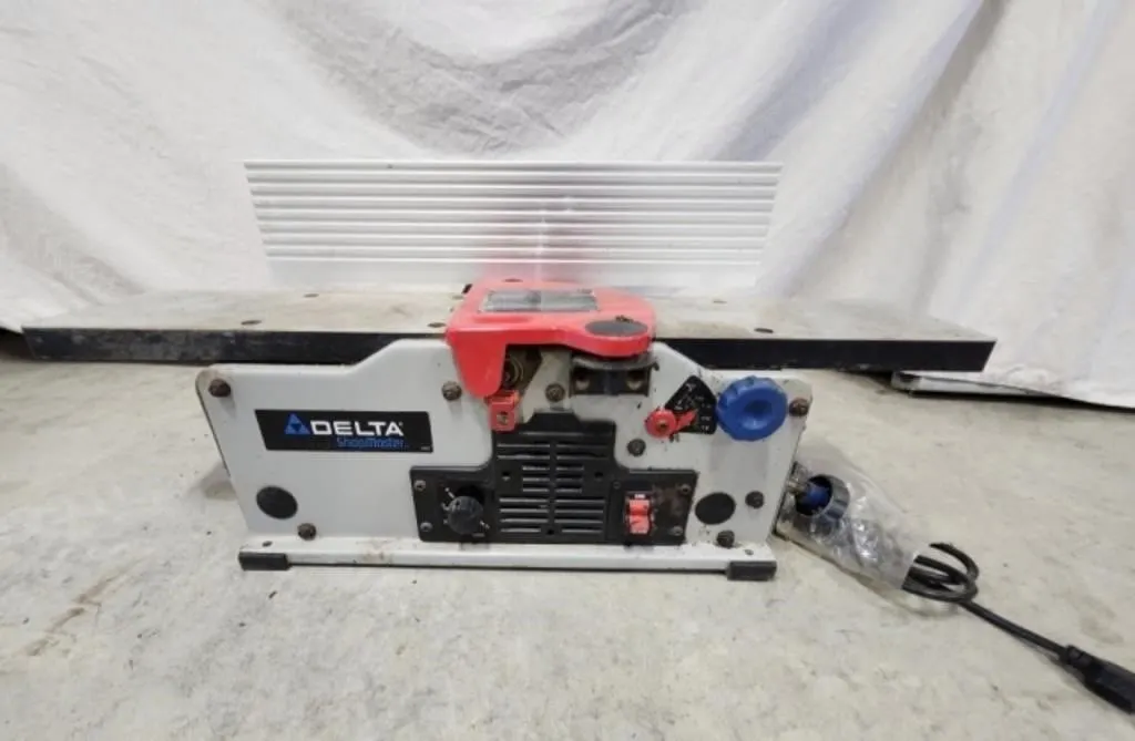 Delta Model JT160 6" Variable Speed Bench Jointer