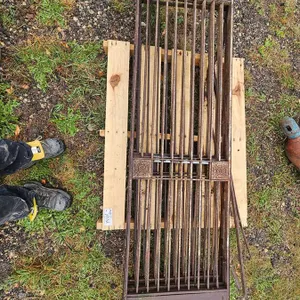 (4) Steel Grate Assembly
 UNRESERVED