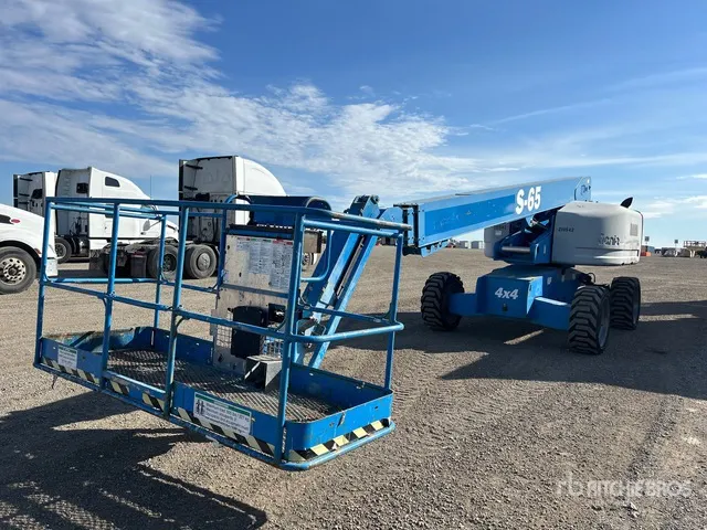 2014 Genie S-65 4WD Diesel Telescopic Boom Lift