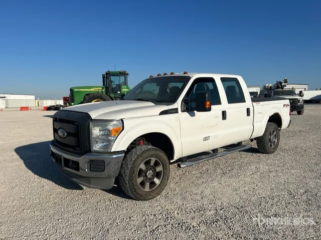 2011 Ford F-250 XL 4x4 Crew Cab Pickup (Inoperable)