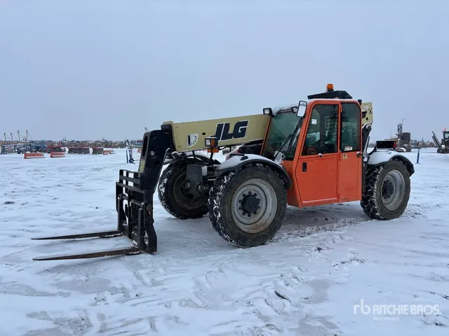2015 JLG G642-A Telehandler