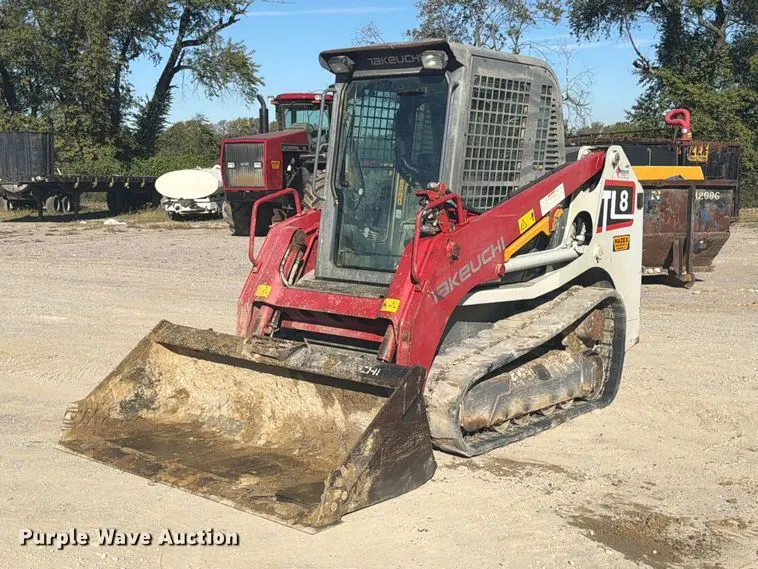 2019 Takeuchi TL8 tracked skid steer loader