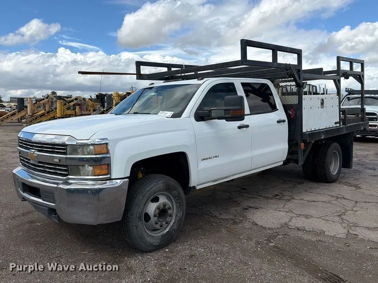 2016 Chevrolet Silverado 3500HD Crew Cab flatbed pickup truck