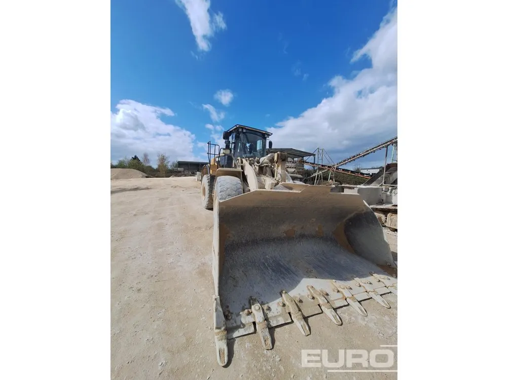 2012 CAT 966K