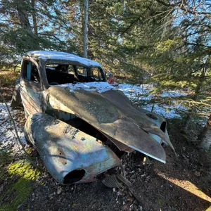4-door car c/w suicide doors, sold for parts/scrap