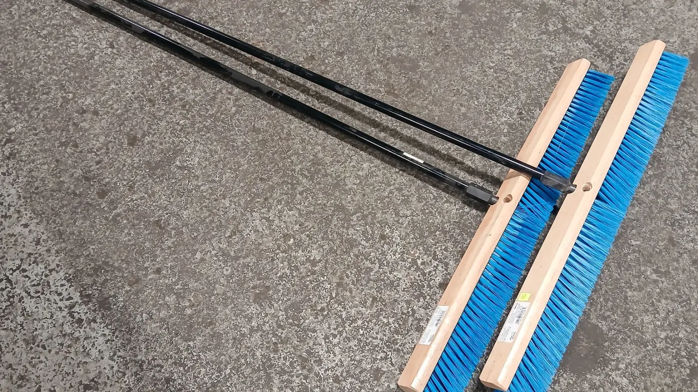 TWO 3 FOOT INDUSTRIAL SYNTHETIC PUSH BROOMS