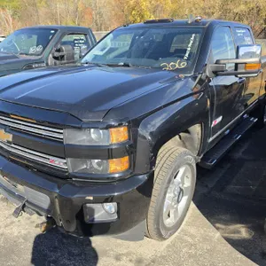 (#G782) 2016 Chevrolet Silverado 2500HD Crew Cab Pickup Truck