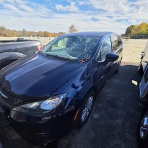 (#J712) 2019 Chrysler Pacifica Mini-Van