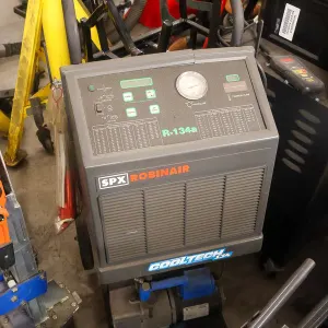 Robinair Semi-Automatic Refrigerant Recovery, Recycling, and Recharging (RRR) Station