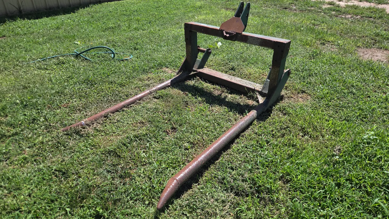 Bale Spear