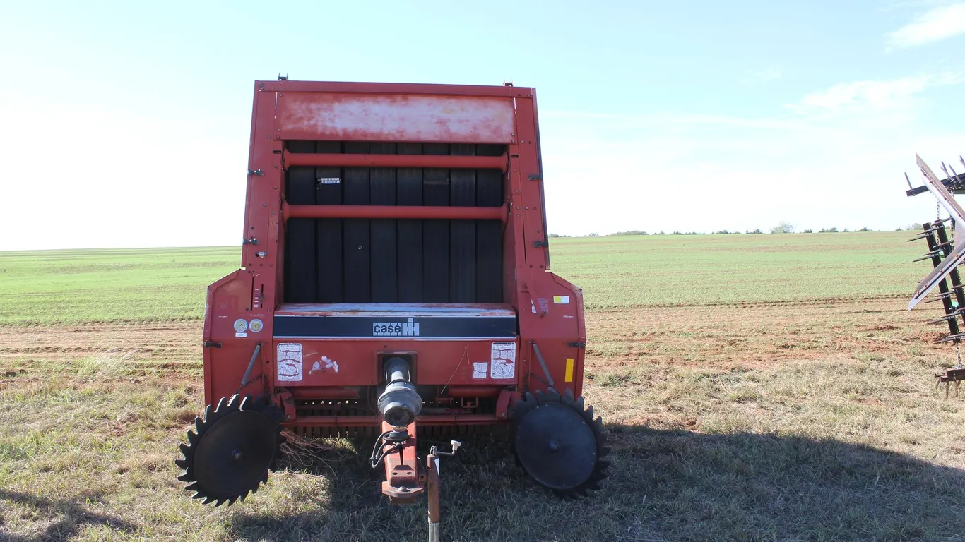 Case 8460 Round Baler, String Tie