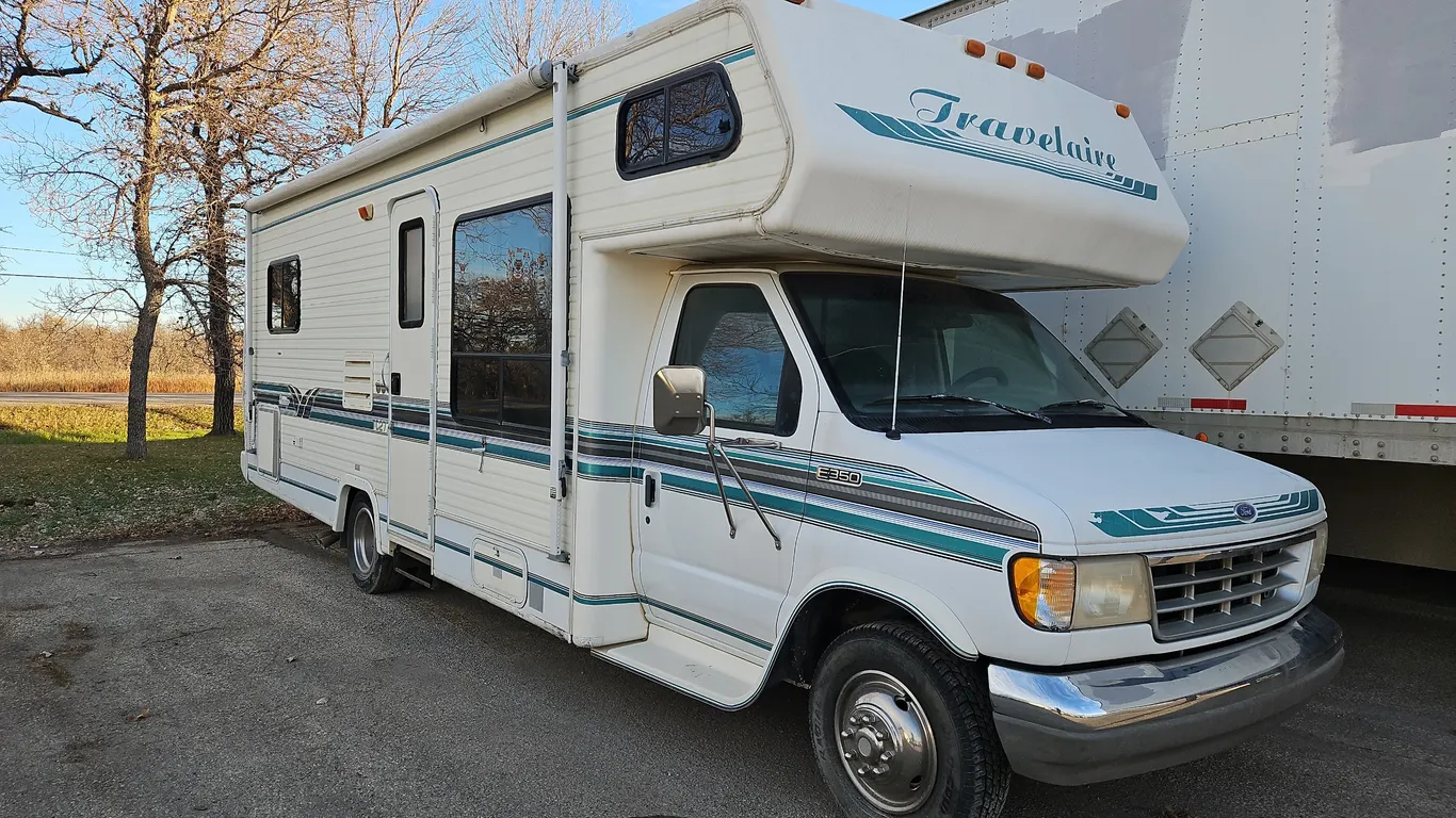 Non-Operable 1994 Ford E-Series