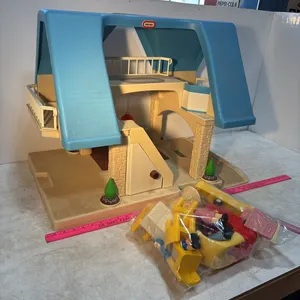 Little Tikes Large House & Pieces