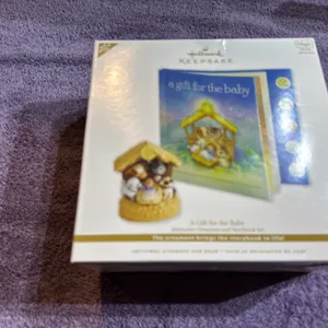 Hallmark “ a gift for baby” set