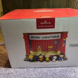 Hallmark Merry Christmas Charlie Brown Table Decoration