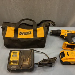 Dewalt 20V 1/2” Drill Kit