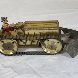 1939 Marx Crawling Tracktor & Wagon