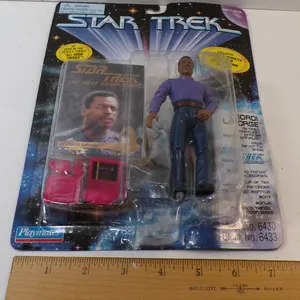 New 1995 Playmates Star Trek The Next Generation Geordi Laforge Action Figure.
