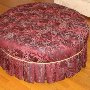 Ethan Allen Tufted Round Ottoman