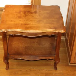 Ethan Allen French Provincial End Table