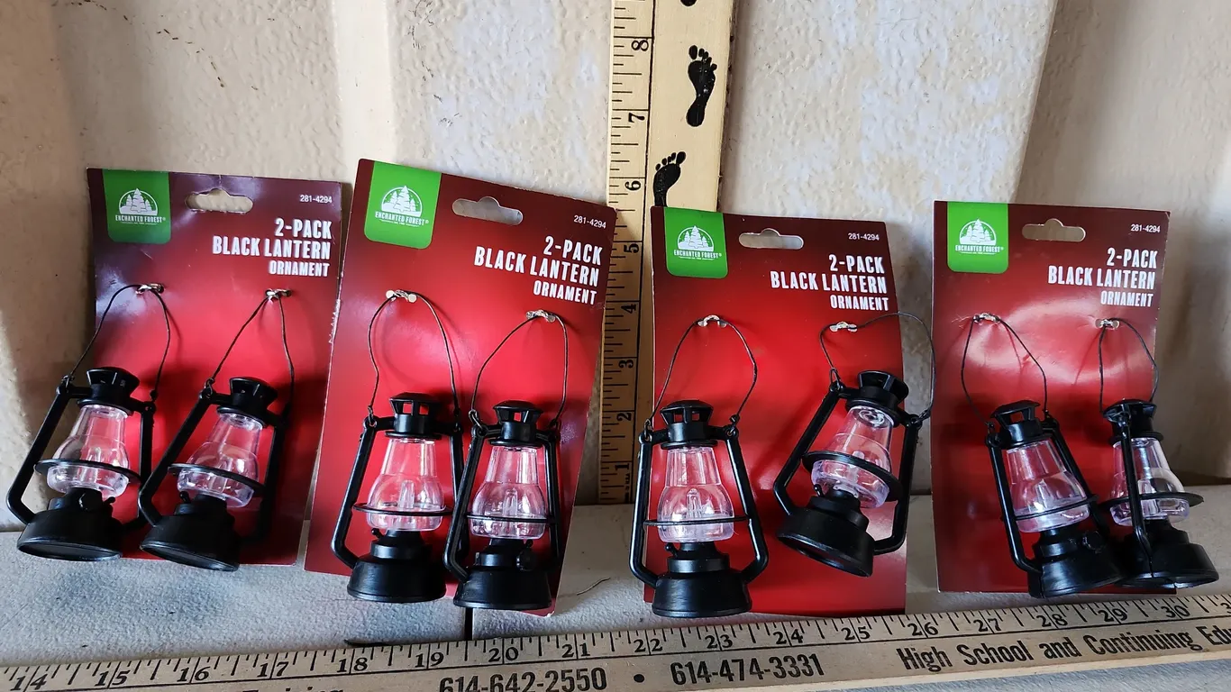 New Black Lantern Ornaments 8 Ct.