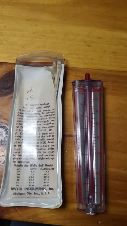 Dwyer Wind Meter Mark II With Original Case and Instructions