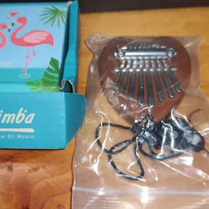 Kalimba Heart-Shaped Thumb Piano with Box, Made in China