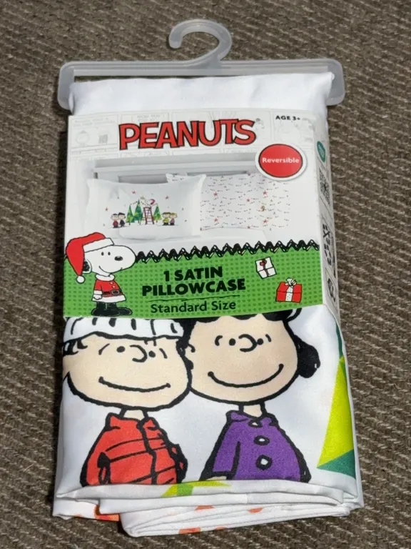 *NEW* Peanuts Snoopy White Reversible Silky Satin Pillowcase, Standard Size, 1-Pack